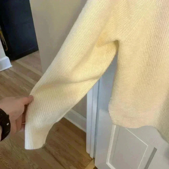 Cyrus pull over hooded sweater ivory color size xl - Picture 6 of 7